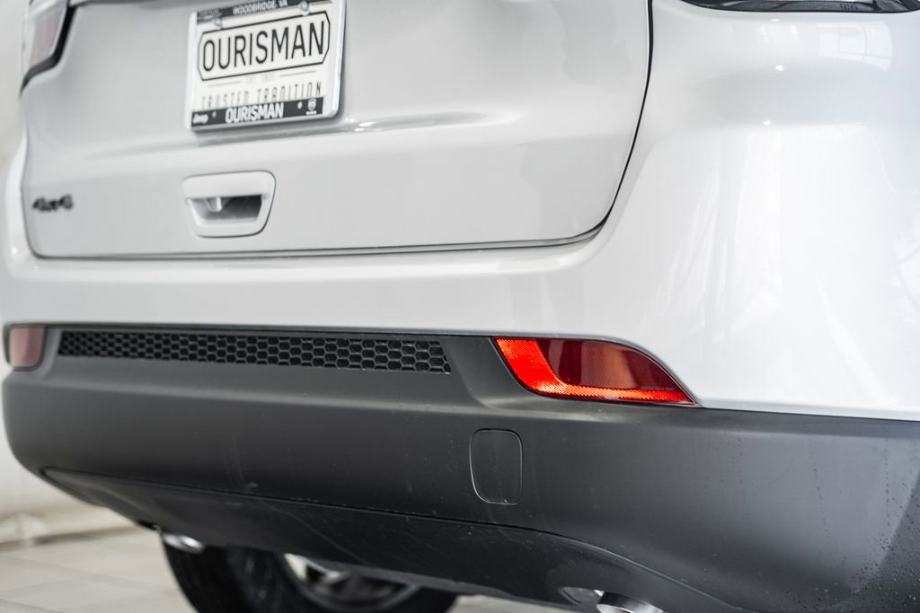 New 2026 Jeep Compass Latitude image 8