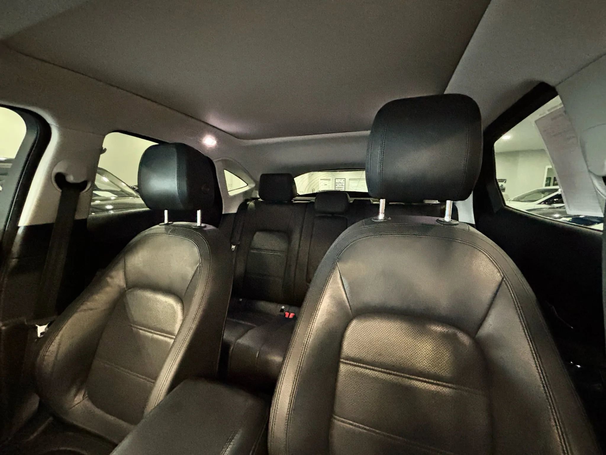 Used 2018 Jaguar E-PACE S image 11