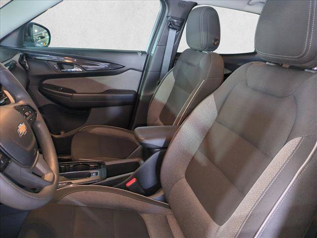 Used 2025 Chevrolet TrailBlazer LT FWD image 16