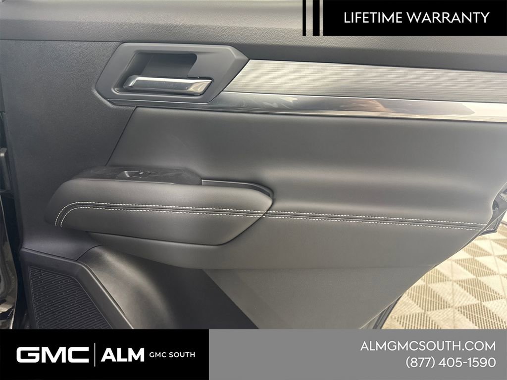 New 2026 GMC Terrain Elevation w/ LPO, Floor Liner Package image 18