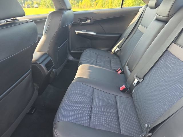Used 2013 Toyota Camry SE FWD image 14