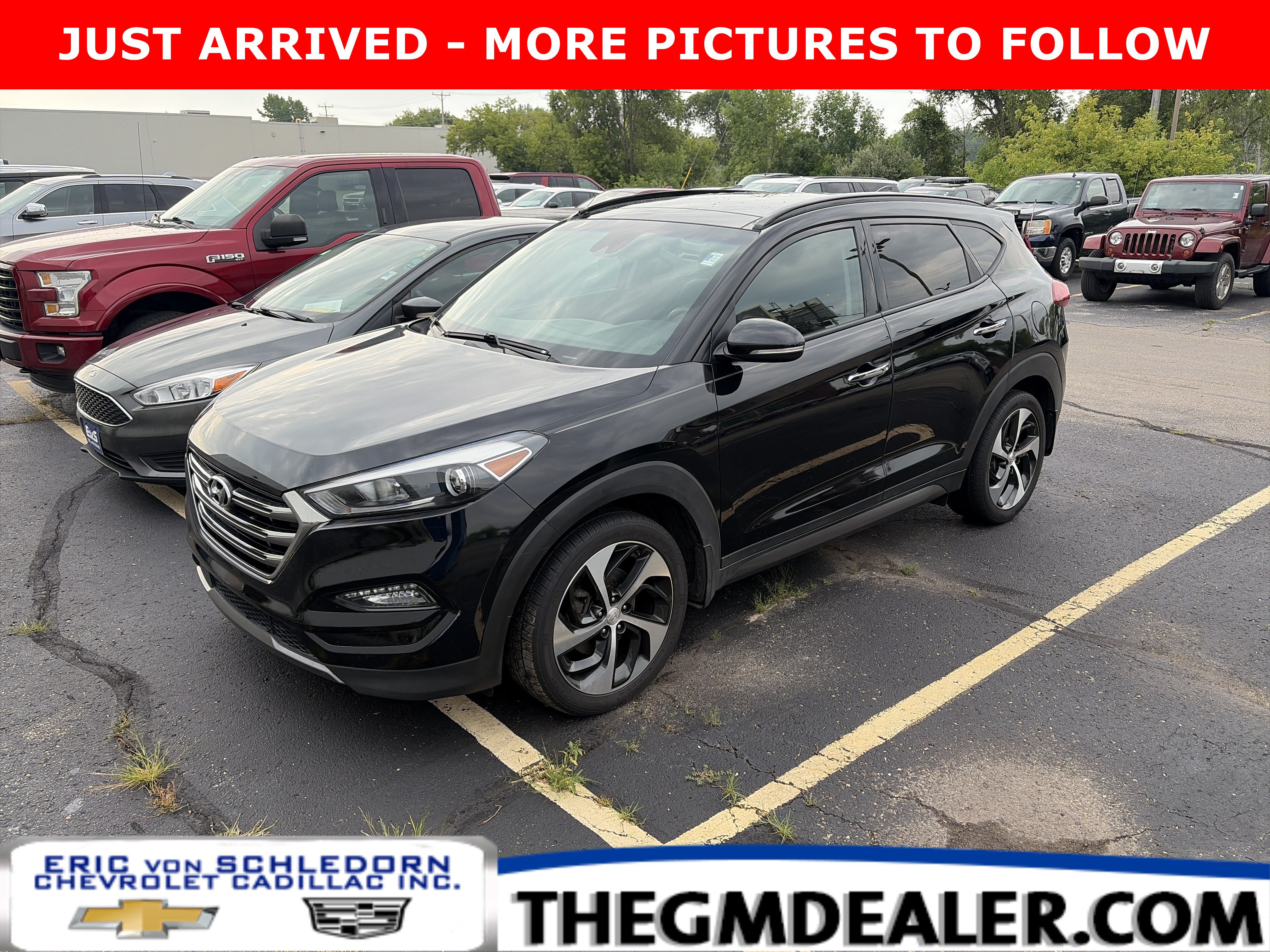Used 2016 Hyundai Tucson Limited w/ Option Group 03 FWD image 1