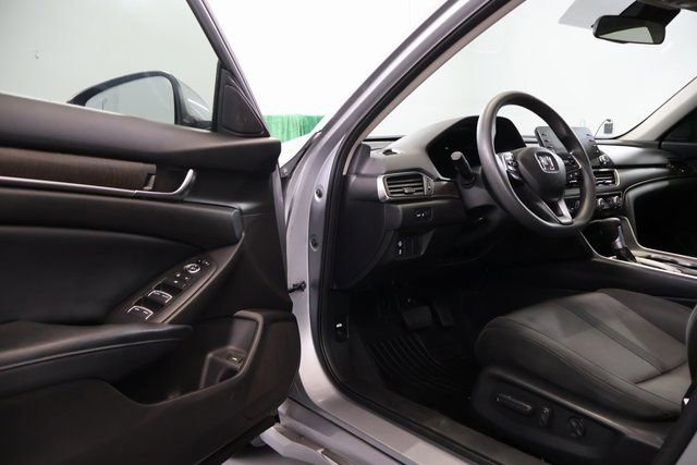 Used 2018 Honda Accord EX image 8