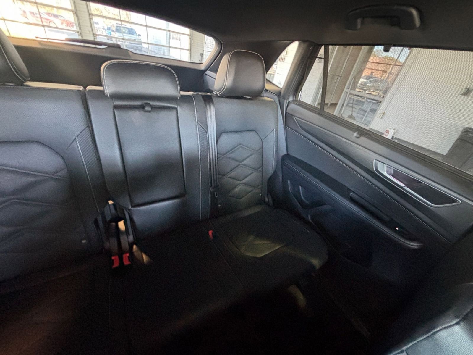 Used 2025 Volkswagen Atlas Cross Sport SE image 41