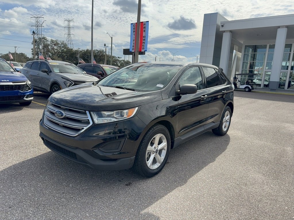 Used 2016 Ford Edge SE image 2