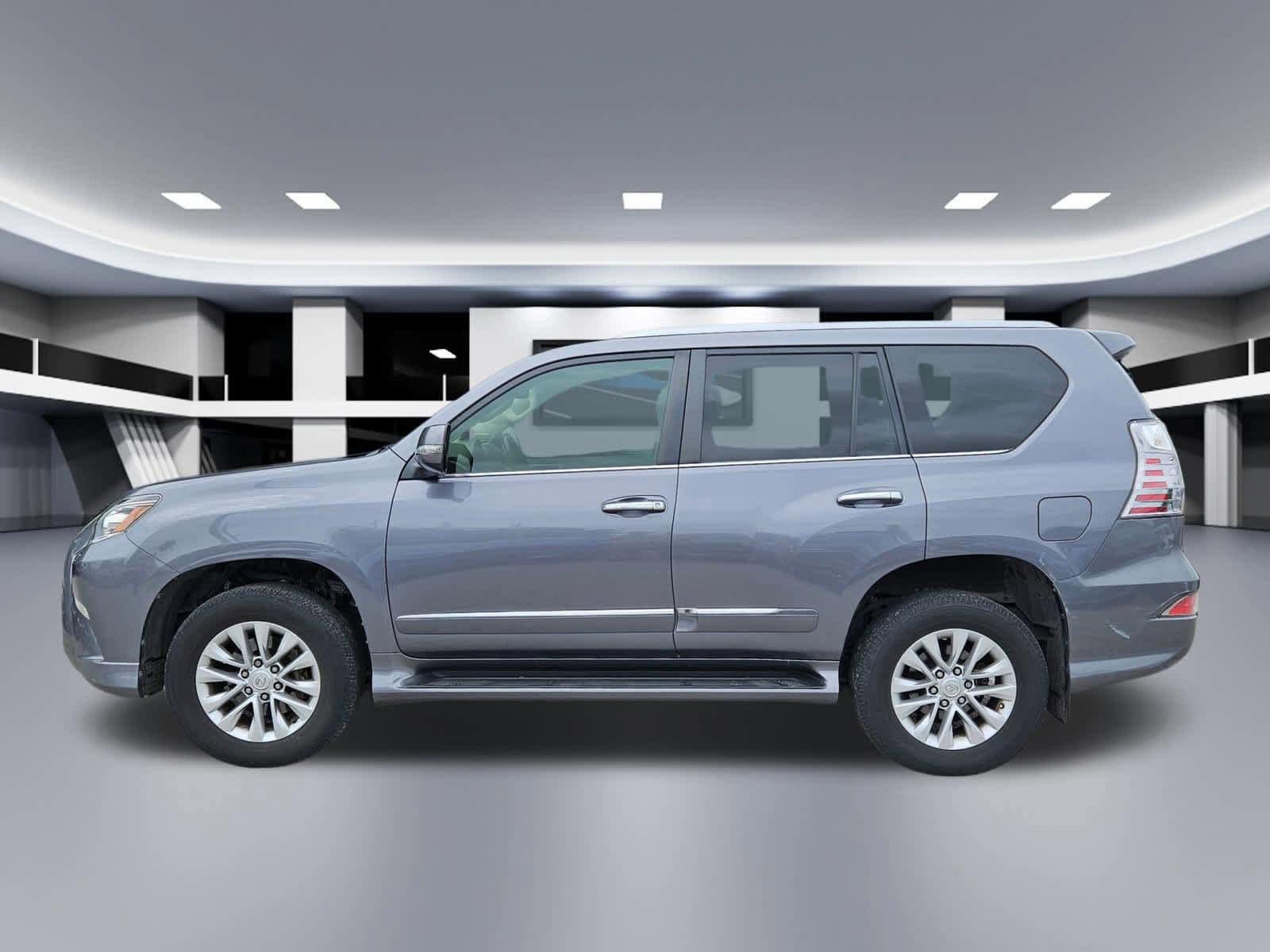 Used 2019 Lexus GX 460 Premium w/ Premium Package AWD/4WD image 3