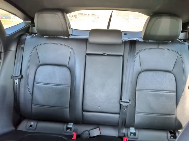 Used 2022 Jaguar E-PACE SE image 31