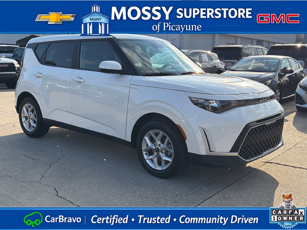 Used 2025 Kia Soul LX w/ LX Technology Package FWD image 9