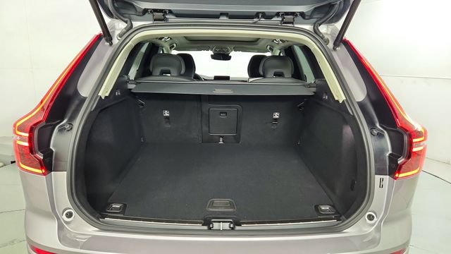 New 2026 Volvo XC60 B5 Plus w/ Climate Package PRO AWD/4WD image 40