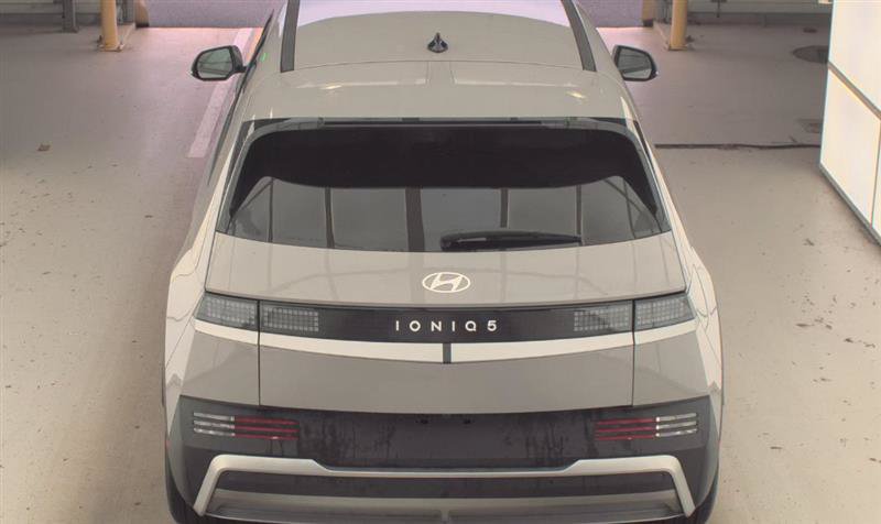 Used 2025 Hyundai Ioniq 5 SE RWD image 5