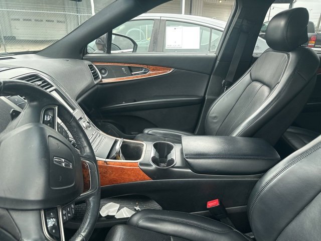 Used 2019 Lincoln Nautilus Reserve image 13