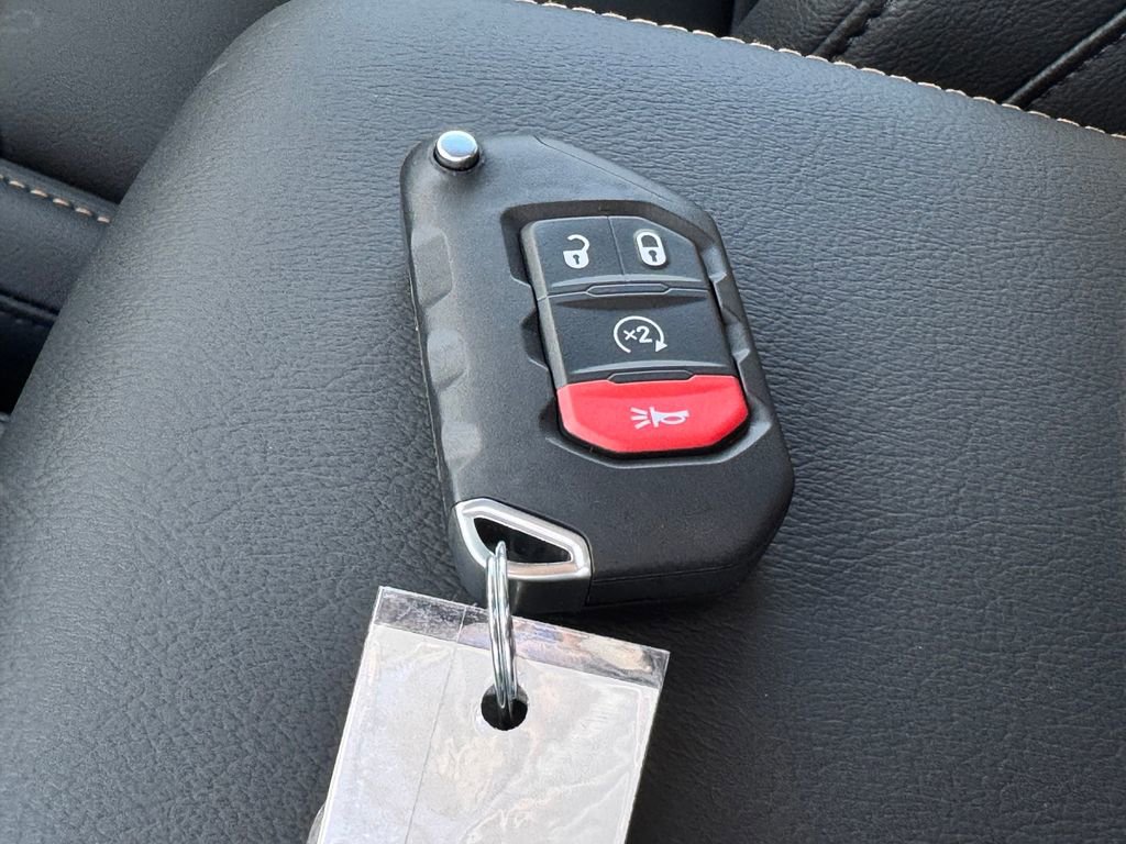 New 2026 Jeep Wrangler Sahara AWD/4WD image 28