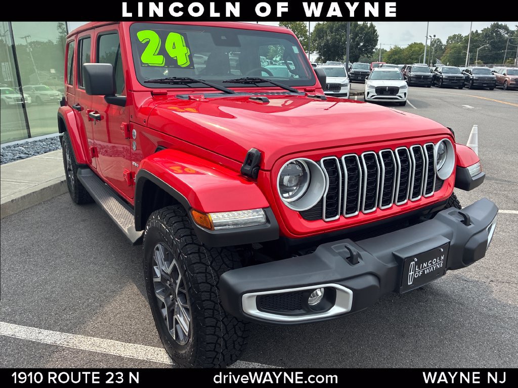 Used 2024 Jeep Wrangler Unlimited Sahara AWD/4WD image 9