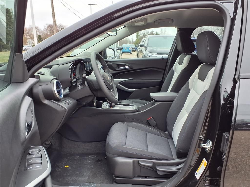 New 2026 Chevrolet Trax LS w/ LS Convenience Package image 12