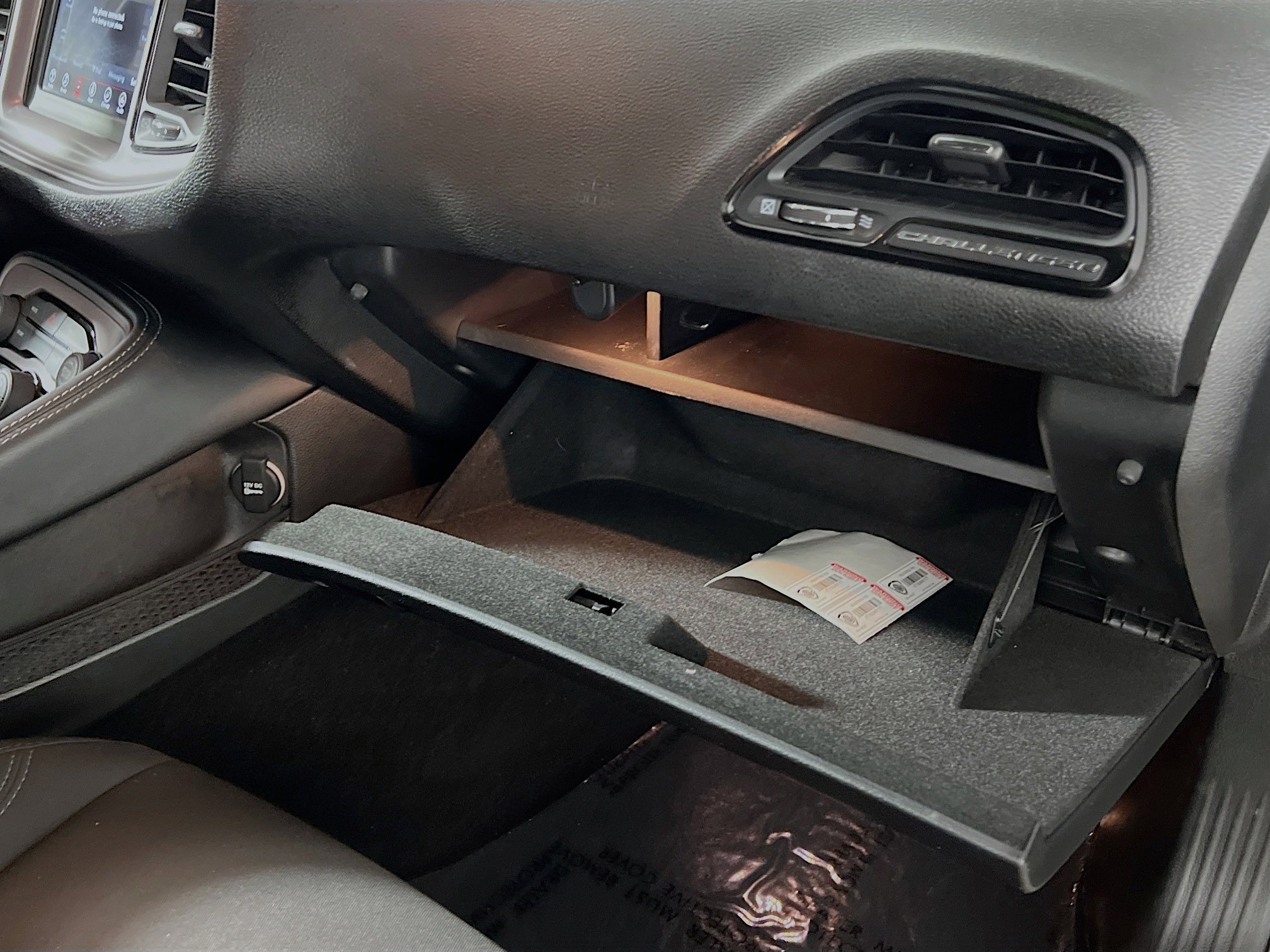 Used 2023 Dodge Challenger SXT image 35