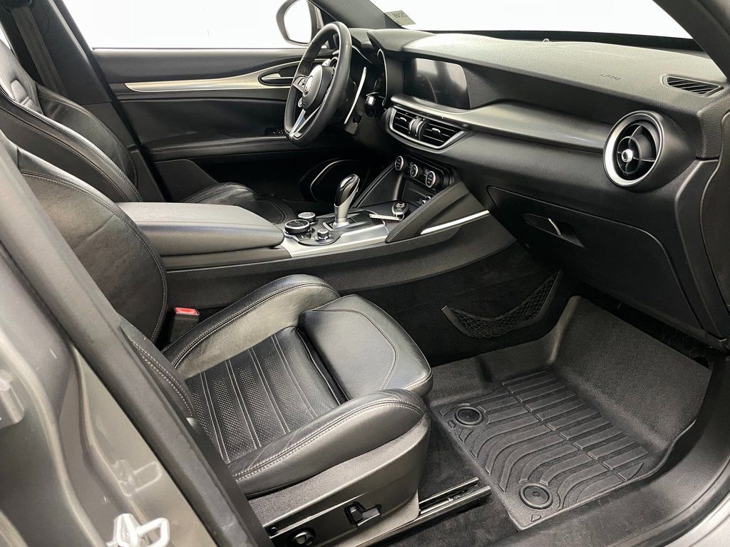 Used 2018 Alfa Romeo Stelvio Ti Sport AWD/4WD image 38