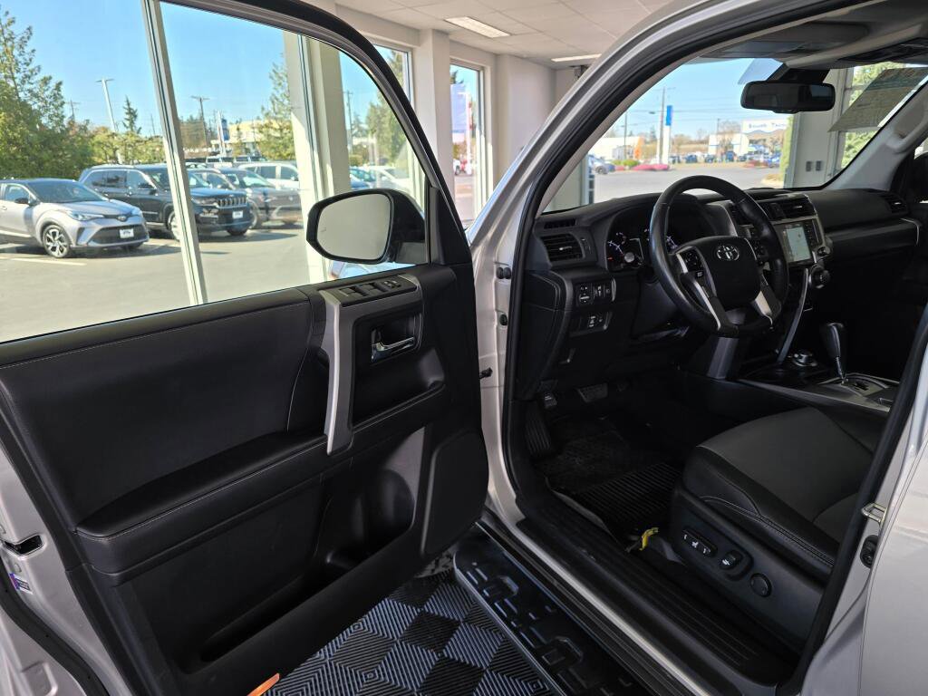 Used 2023 Toyota 4Runner SR5 Premium w/ Moonroof Package image 17