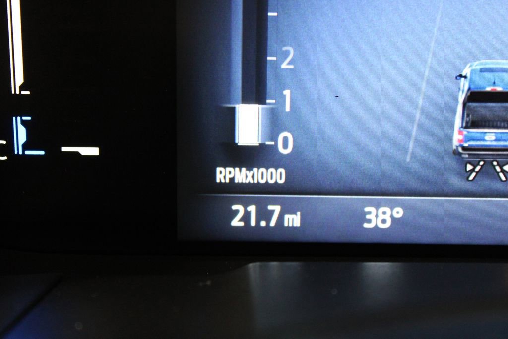 New 2025 Ford Maverick XL w/ Equipment Group 102A image 37