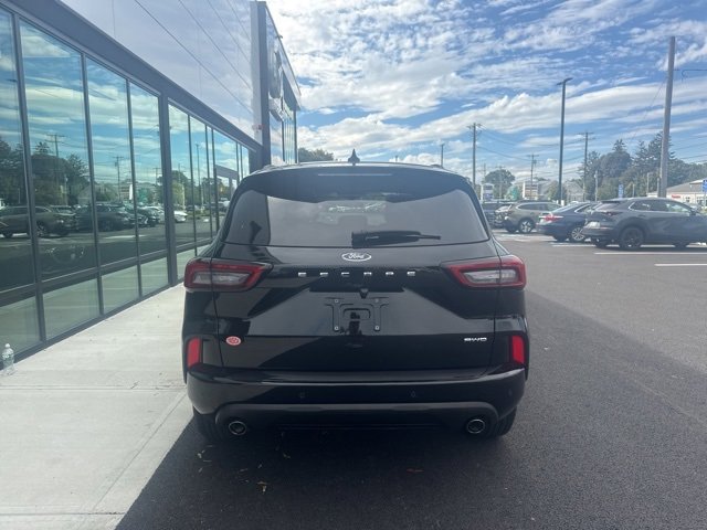 Used 2023 Ford Escape ST-Line w/ Tech Pack #1 image 4