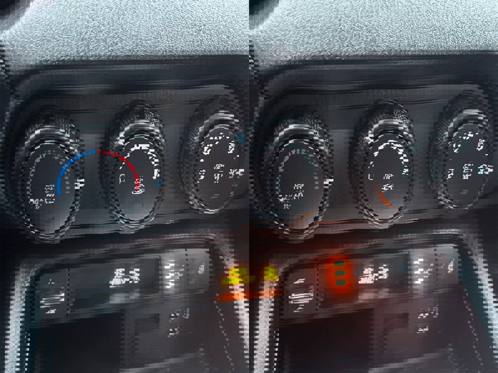 Used 2022 MAZDA MX-5 Miata Club w/ Interior Package image 18