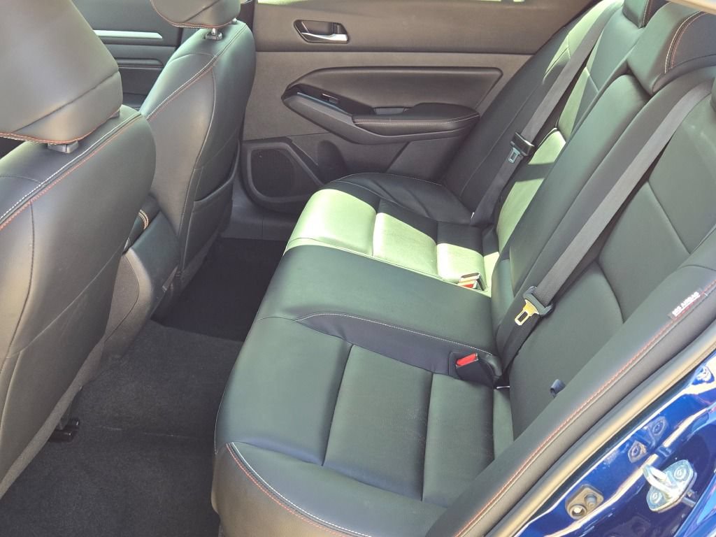 Used 2023 Nissan Altima 2.5 SR w/ SR Premium Package FWD image 17