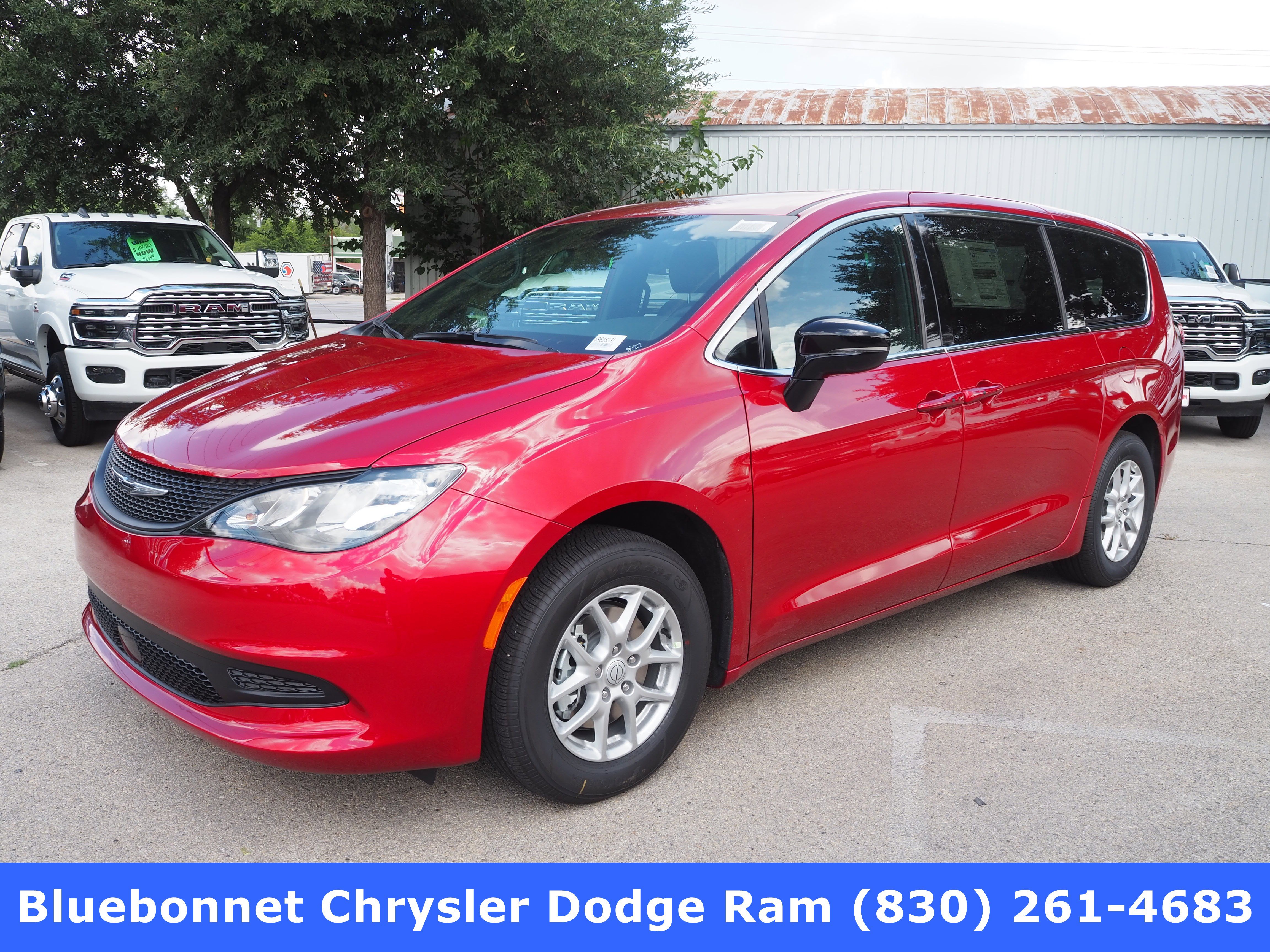 New 2025 Chrysler Voyager LX