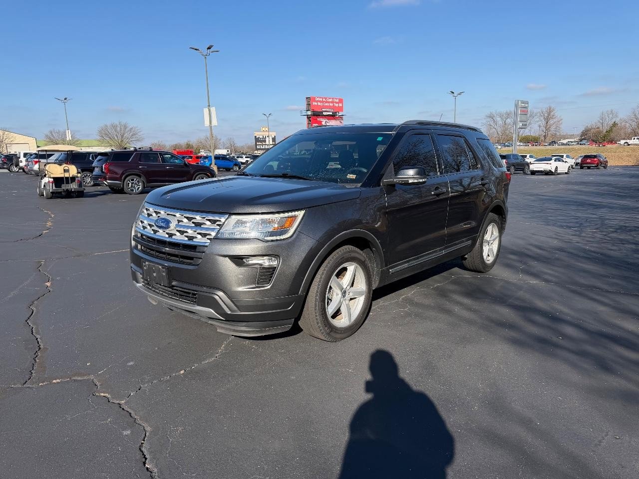Used 2018 Ford Explorer XLT w/ Equipment Group 201A image 8