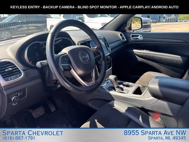 Used 2019 Jeep Grand Cherokee Altitude AWD/4WD image 15