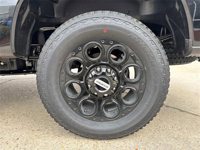 New 2025 Ford F250 Lariat w/ Black Appearance Package image 3