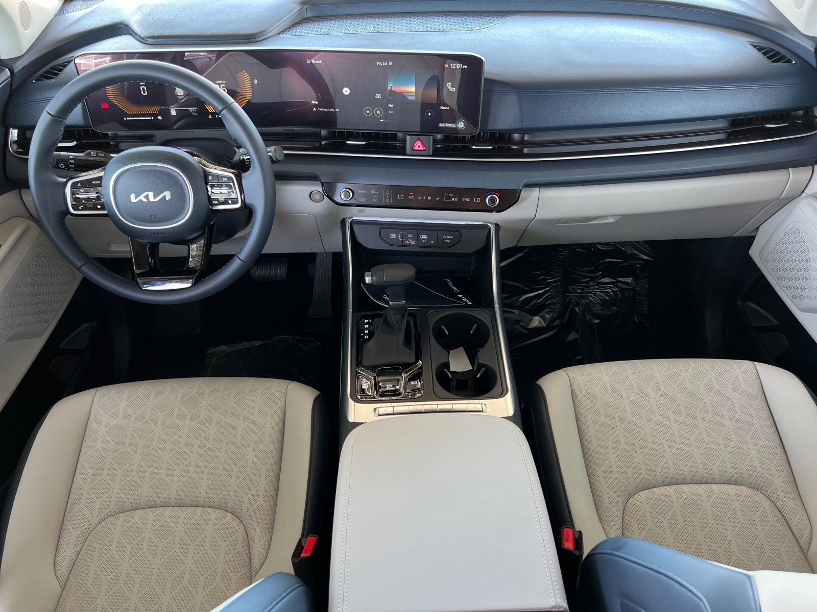 New 2026 Kia Carnival EX image 14