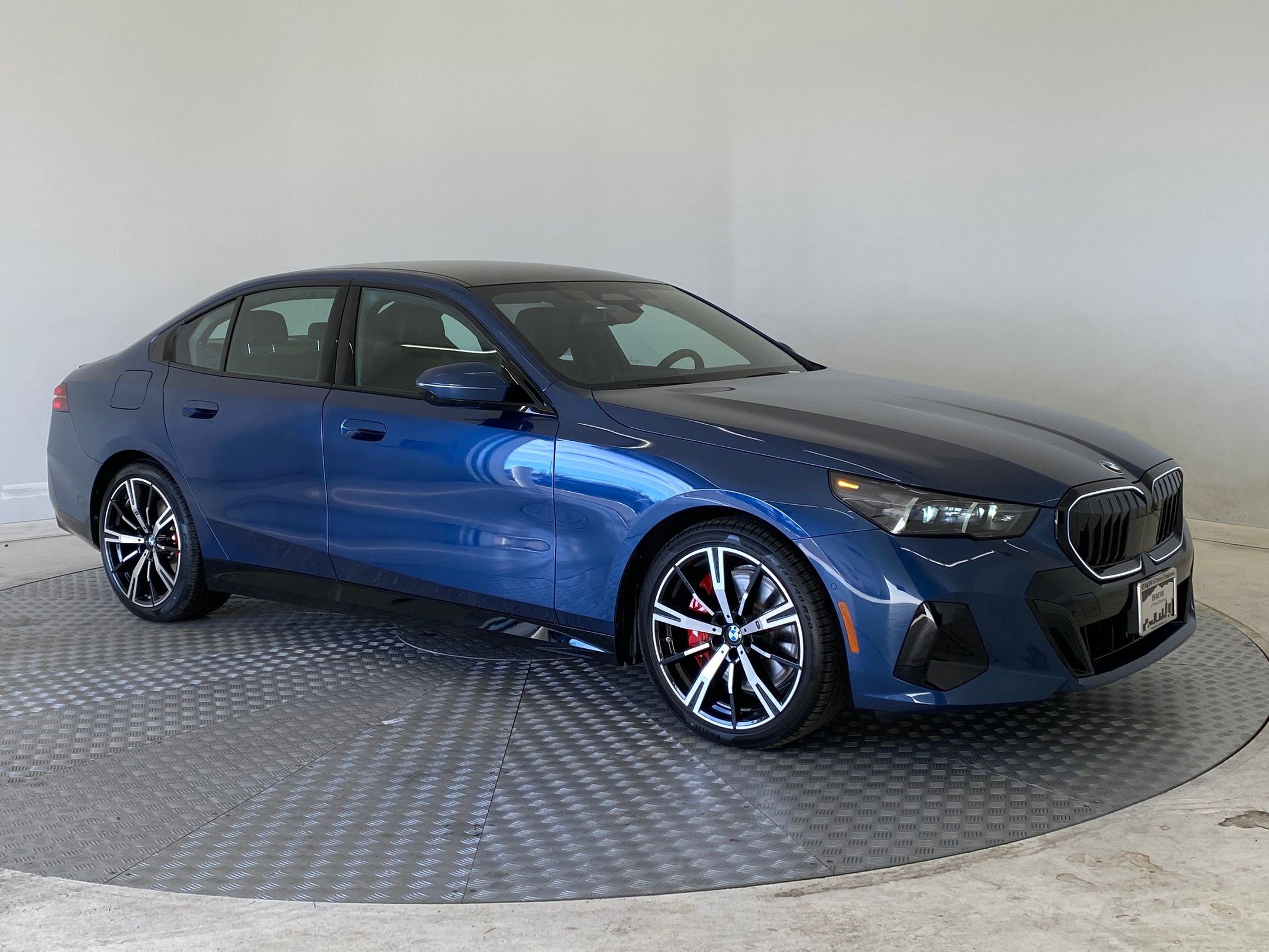 New 2026 BMW 540i xDrive w/ Executive Package image 6