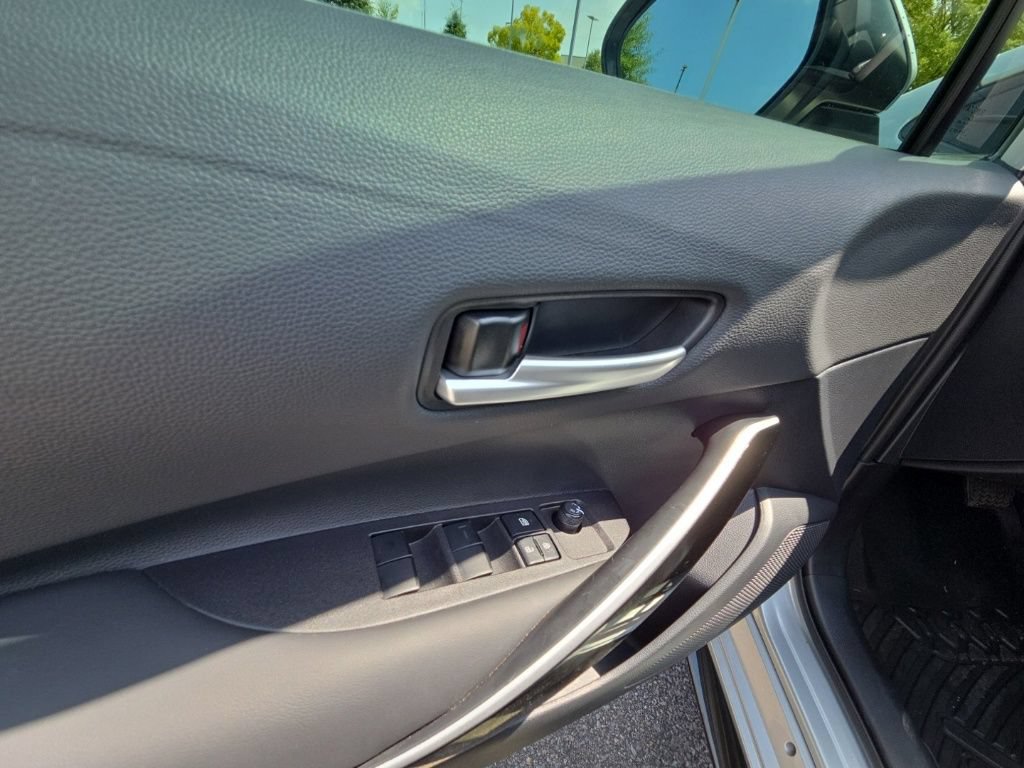 Used 2025 Toyota Corolla XSE FWD image 24