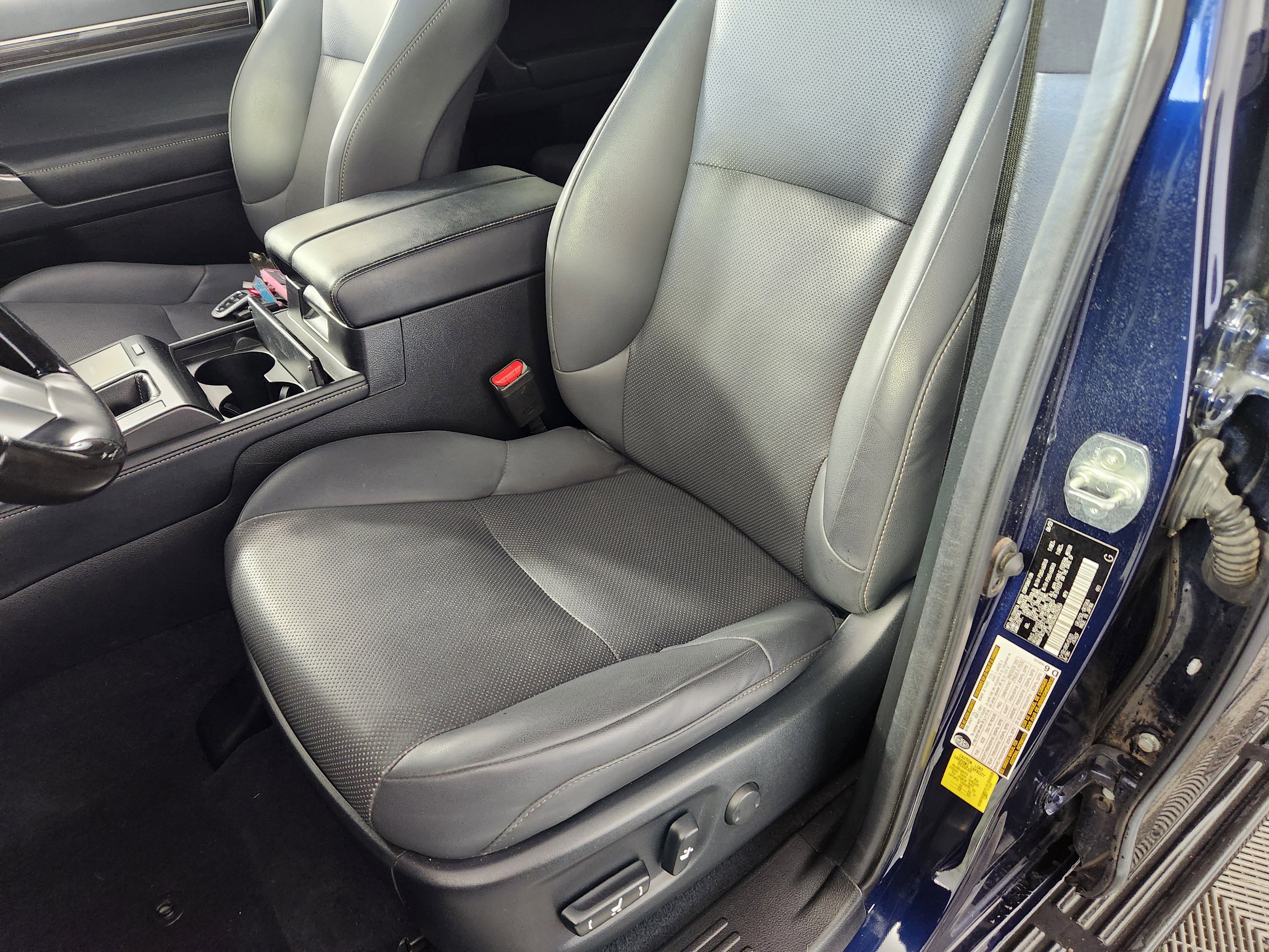 Used 2022 Lexus GX 460 Premium w/ Premium Package image 11