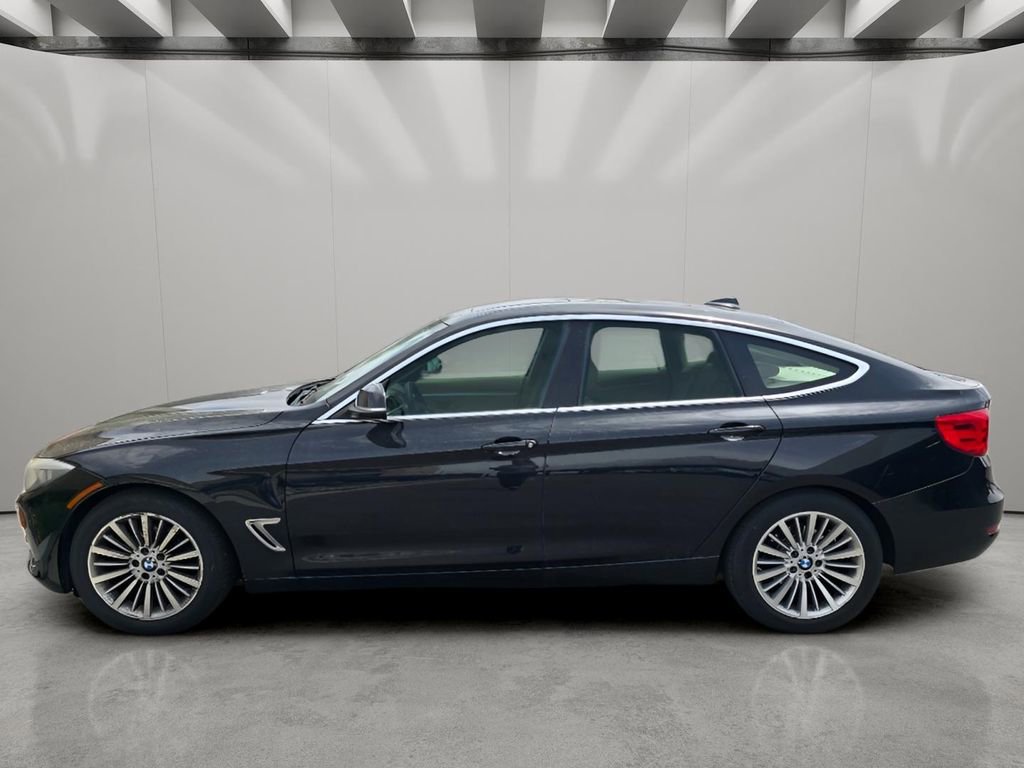 Used 2015 BMW 328i Gran Turismo xDrive AWD/4WD image 3