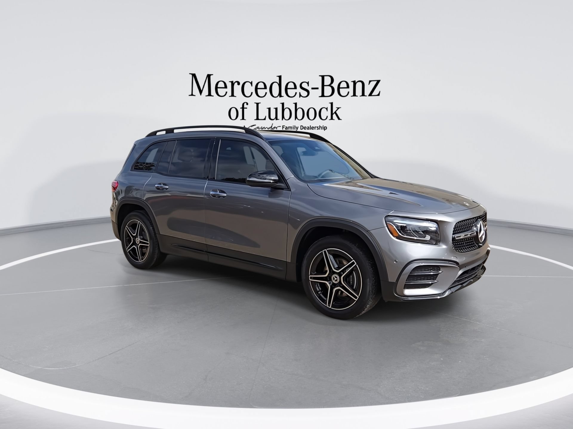 New 2026 Mercedes-Benz GLB 250 image 2