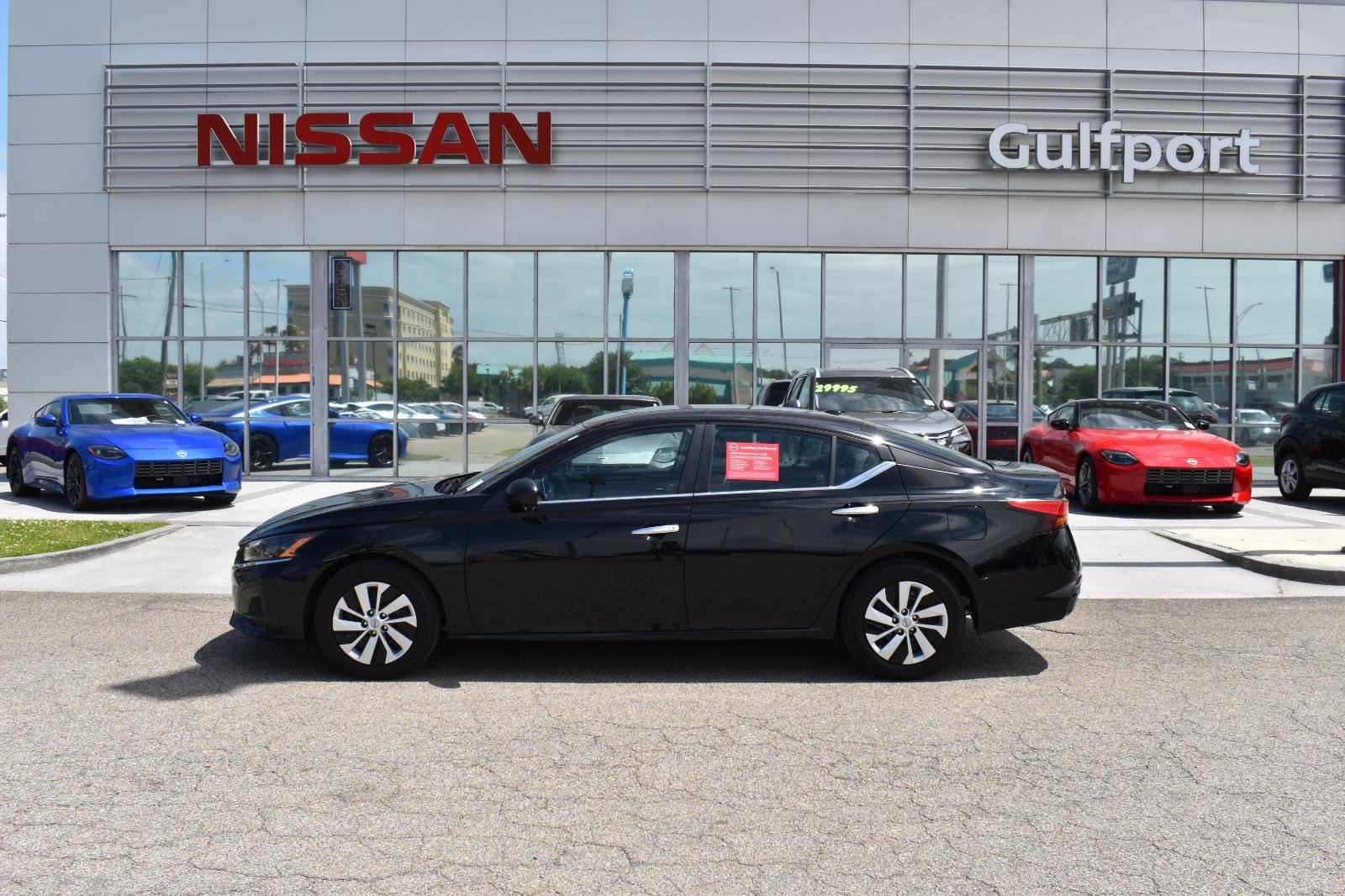 Used 2025 Nissan Altima 2.5 S image 3