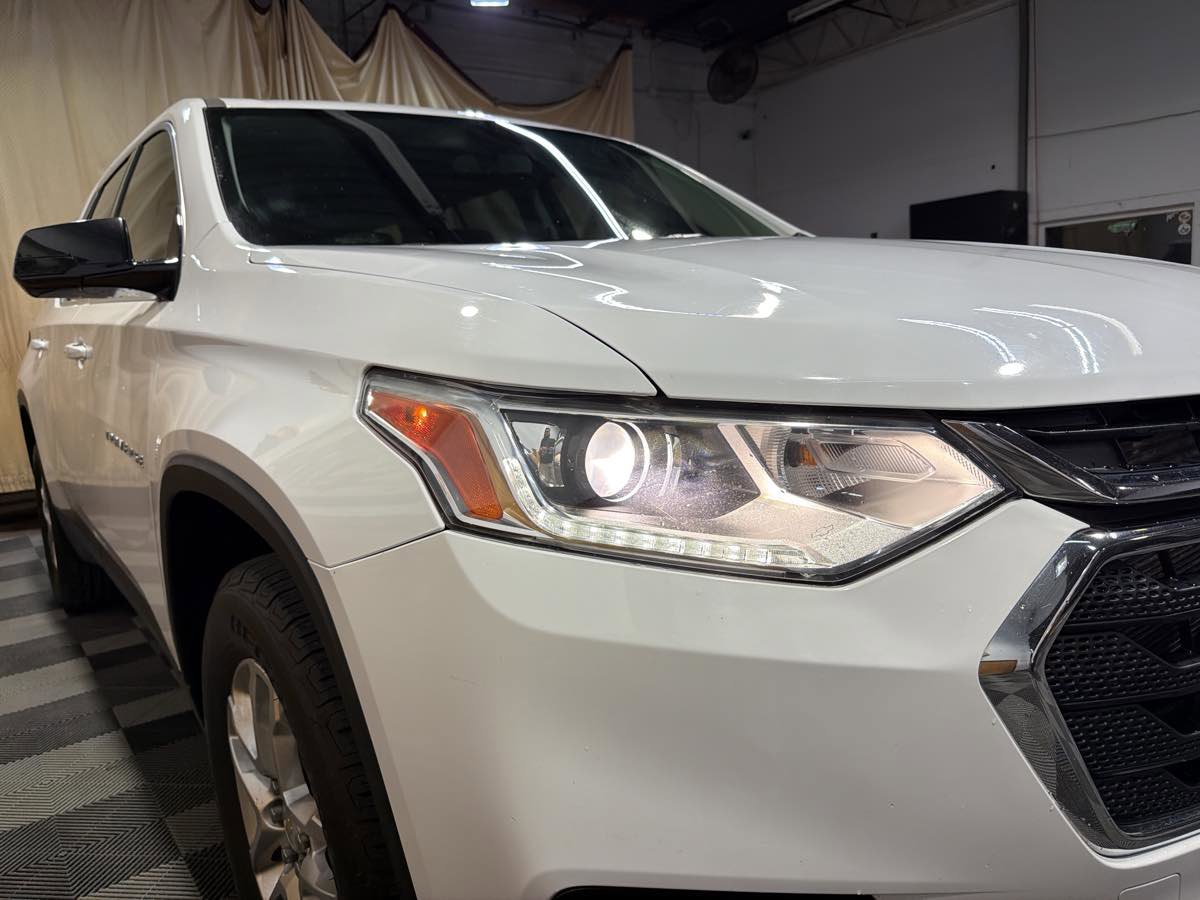 Used 2020 Chevrolet Traverse LS w/ LPO, Floor Liner Package FWD image 7