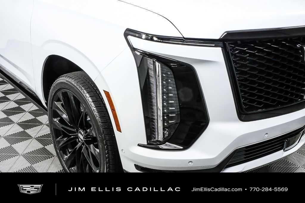 Used 2026 Cadillac Escalade ESV Platinum Sport w/ LPO, ONYX Package AWD/4WD image 38