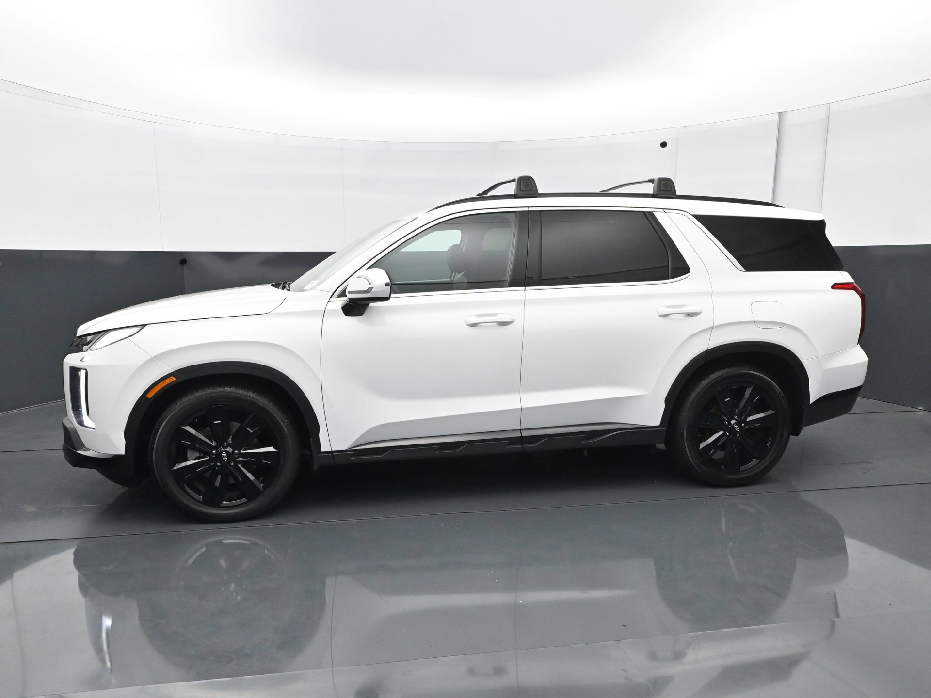 Used 2024 Hyundai Palisade XRT AWD/4WD image 3