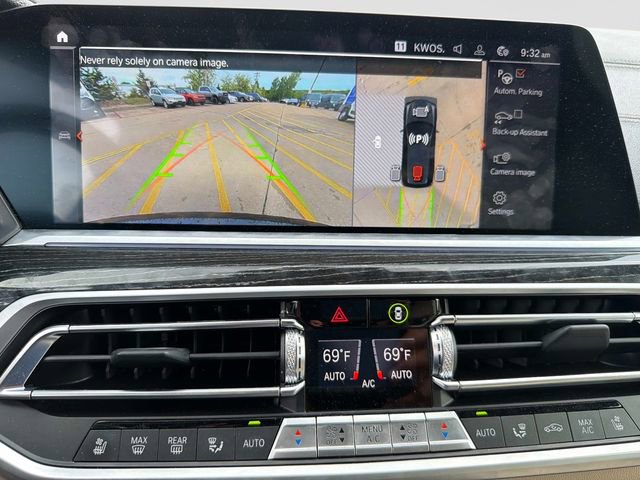 Used 2021 BMW X7 M50i AWD/4WD image 29