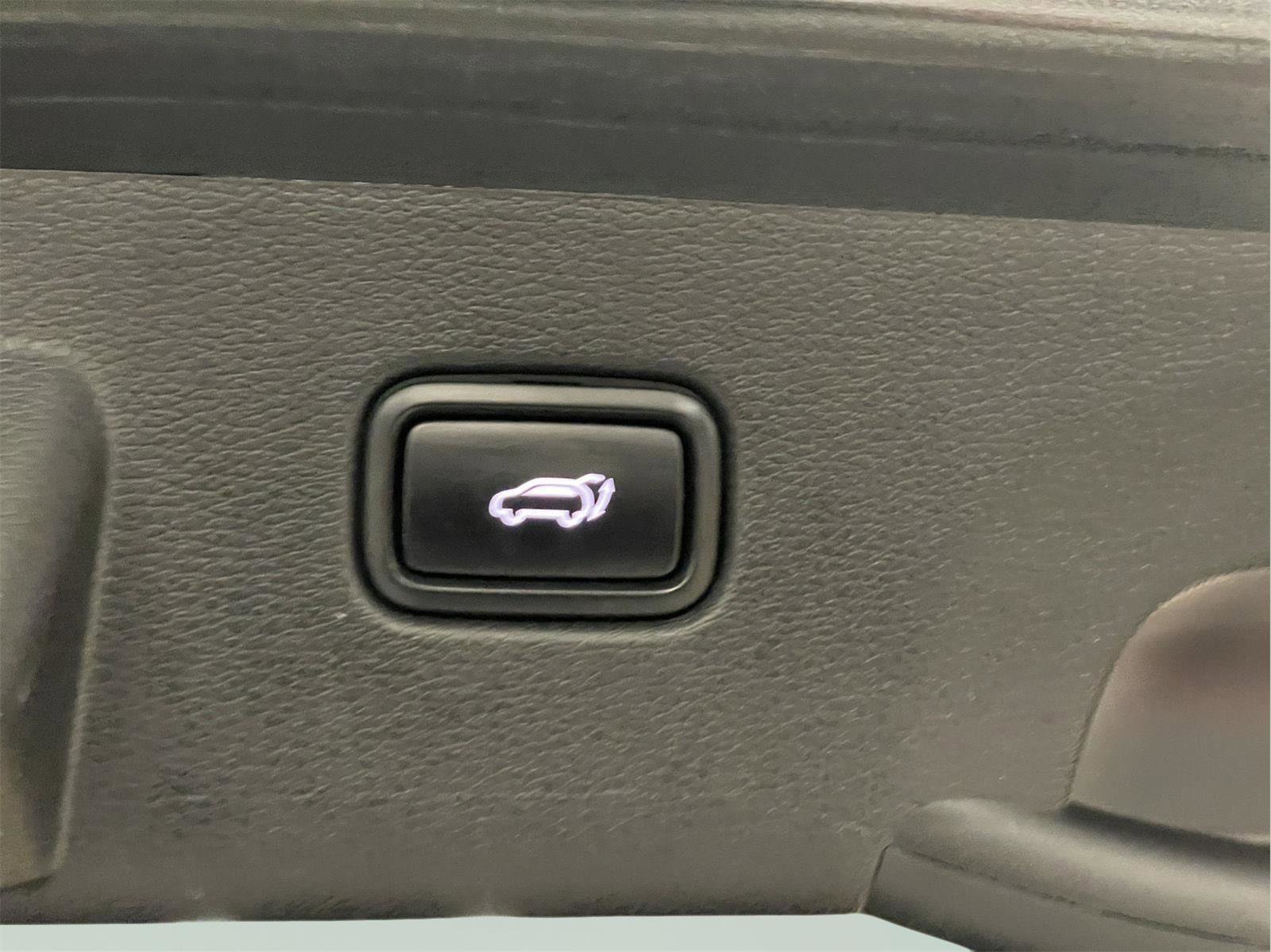 Used 2023 Kia Sportage SX image 11