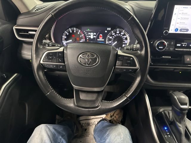 Used 2023 Toyota Highlander XLE w/ Protection Package #3 (TMS) image 29