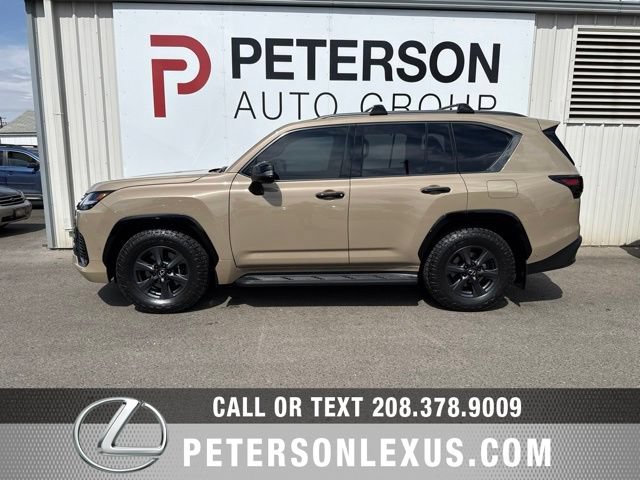 Used 2026 Lexus LX 700h Overtrail w/ Accessory Package (P3) AWD/4WD image 7