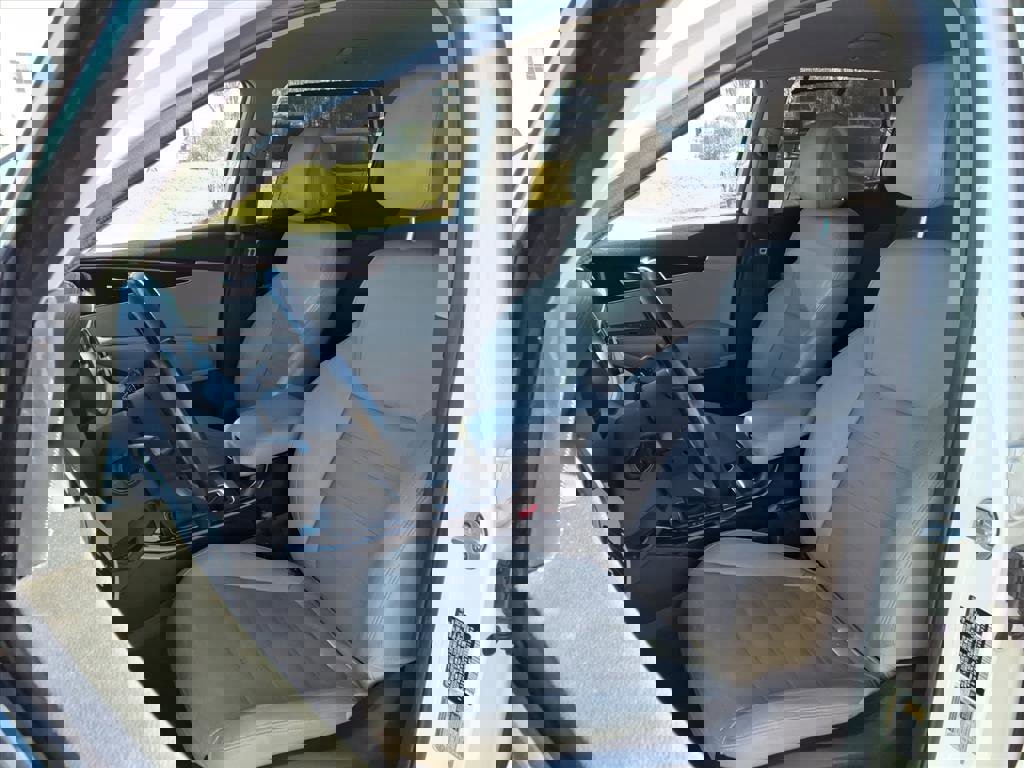 Used 2016 Kia Sorento EX w/ EX Premium Package image 3