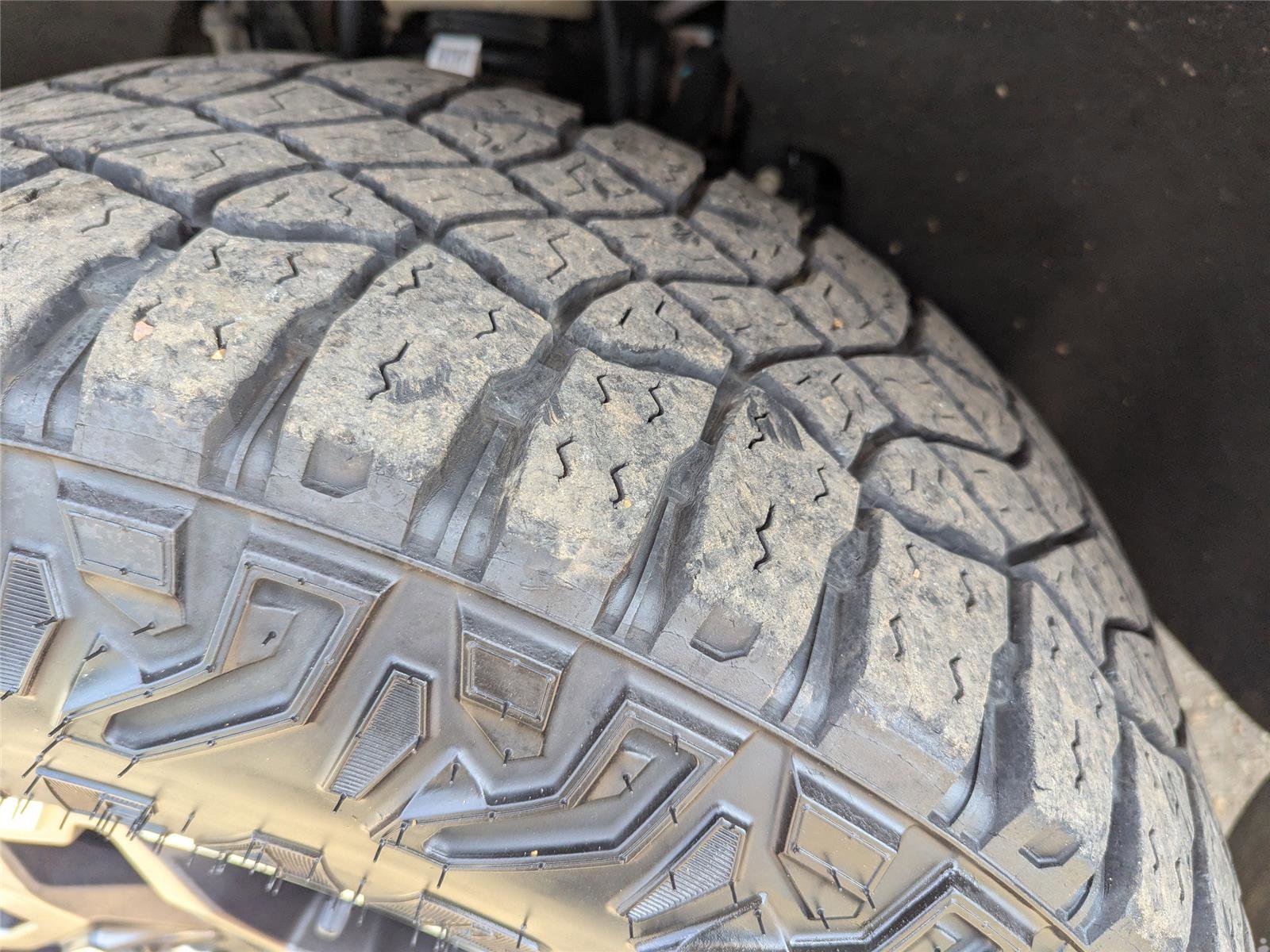 Used 2023 Chevrolet Colorado ZR2 w/ ZR2 Convenience Package III image 11