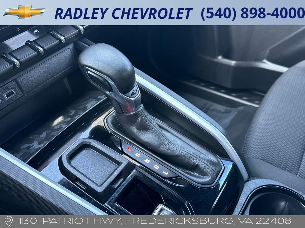 Used 2024 Chevrolet Colorado LT w/ LT Convenience Package image 11