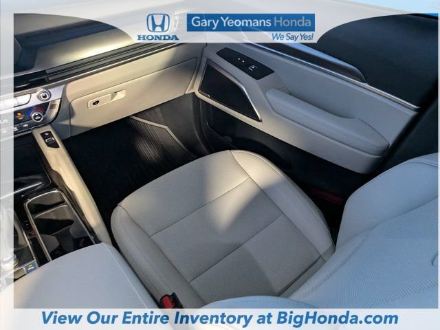 Used 2025 Kia Telluride S FWD image 21