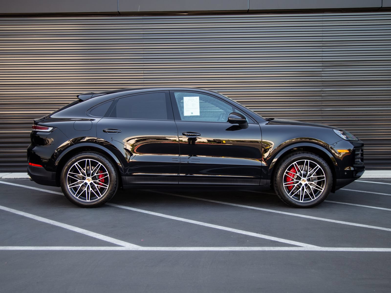 Certified 2024 Porsche Cayenne S AWD/4WD image 8