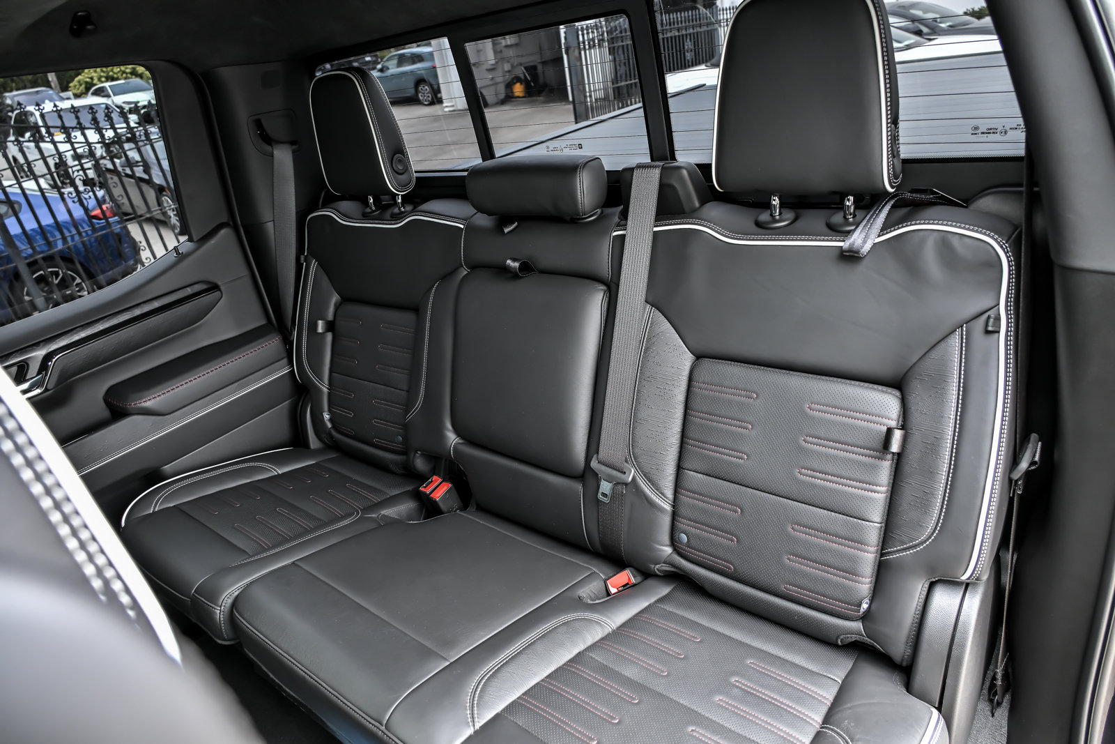 Used 2022 GMC Sierra 1500 AT4X AWD/4WD image 25