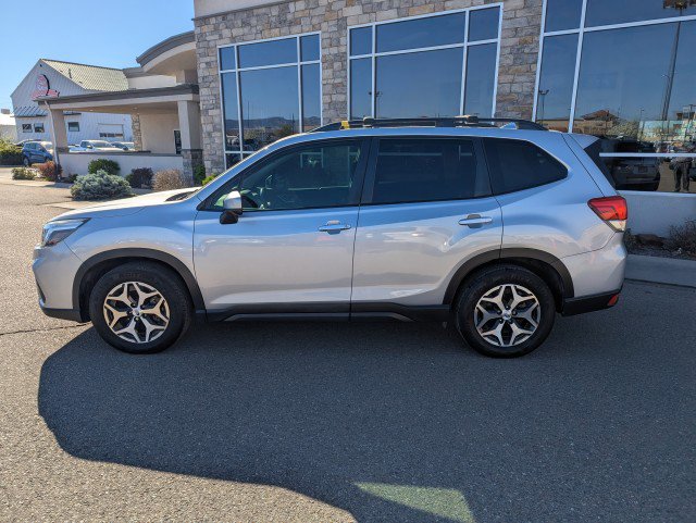 Used 2019 Subaru Forester Premium image 2
